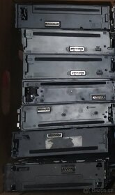 Autorádia nefunkční na díly na opravu