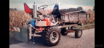 malotraktor s korbou nosič nářadí agrostroj