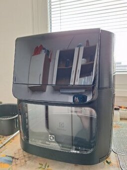 Horkovzdušná fritéza Electrolux 12l