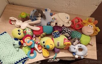 Prodám mix hraček pro miminka a batolata