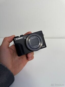 Canon G7X Mark III