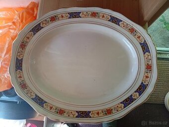 Viktoriánský oválný talíř s motivem Corona Ware