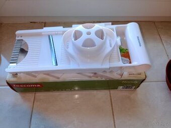 krajec multifunkcni Tescoma