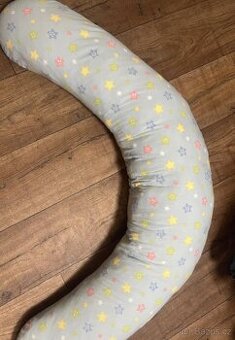 Těhotenský a kojící polštář