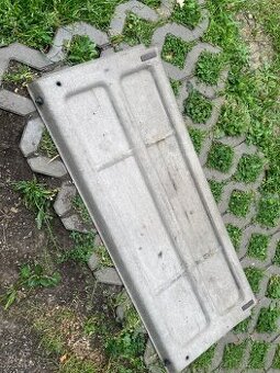 Náhradní díly Škoda favorit 135 136 hnědý dekl do kufru