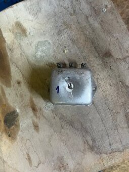 Regulátor napětí Jawa/čz 6v 75w