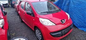 Prodám náhradní díly na Peugeot 107 1.0i