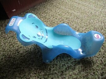 kojenecké lehátko do vaničky