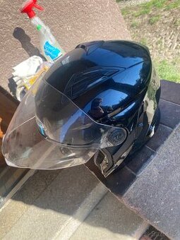 Přilba na motorku
