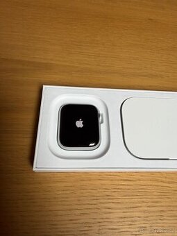 Apple Watch SE 2 40mm