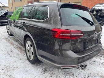 VW Passat B8 kombi 2.0TDI 140KW DFHA SWV LB8R r.v. 2017