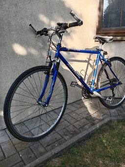 Kolo trekové  Author Stratos