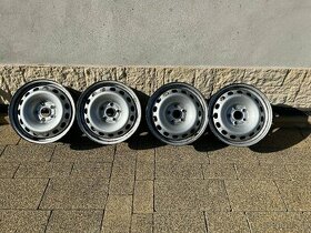 Originální pevné plechové disky + poklice AUDI R16 A8