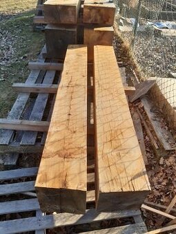 Trám, zahradní lavička, dekorace