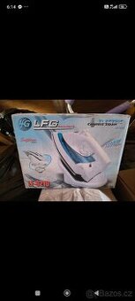 Žehlička se stojánkem