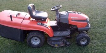 Zahradní traktůrek