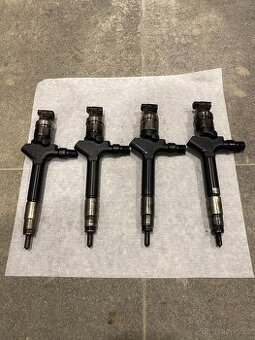 Vstřikovače na mazda 5 2L RF7J