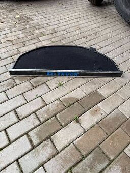 DAF XF 106 - středový stolek