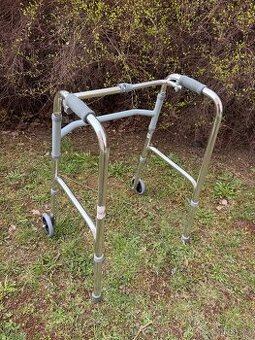 Chodítko - výškově stavitelné, lehké, skládací