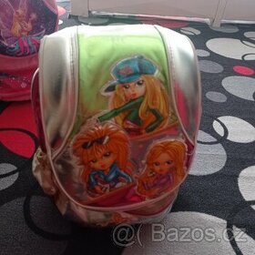 Dívčí školní batoh ergonomický