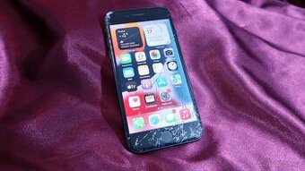 Telefon Apple iPhone 7 128GB MN922ZD/A – prasklé sklo