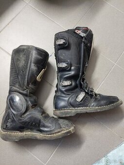 Motokrosove boty v.43