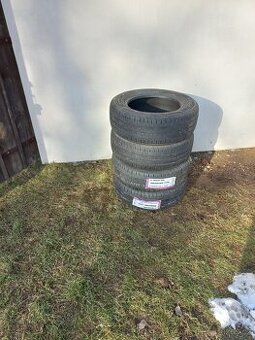 Letní pneu NEXEN 215/65/16C