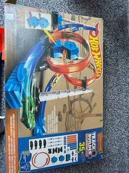 Hot Wheels dráha, power booster kit a urychlovač