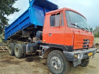Tatra 815
