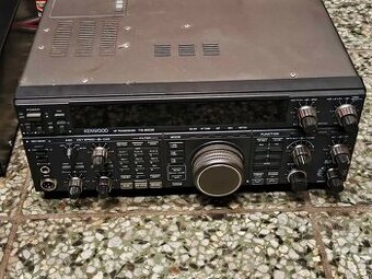 Radiostanice Kenwood TS 850Sj, antena