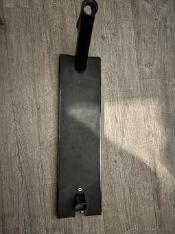 Deska striker gravis L