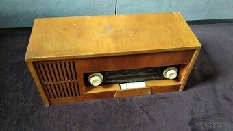 Rádio Tesla 323 A v.1