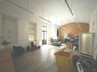 Pronájem kanceláře Praha 1 u Muzea 60 m2 + sklad 80 m2