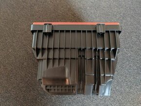 Nový originální vzduchový filtr box Peugeot