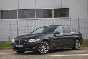 BMW Rad 5 530d xDrive A/T
