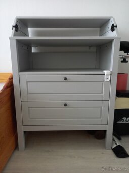 Přebalovací pult/komoda Ikea