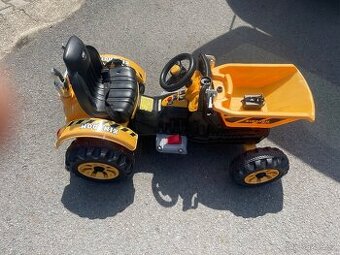 Traktor elektrický
