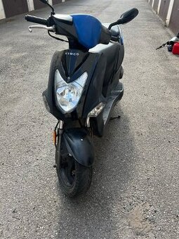 Skůtr kimco 50