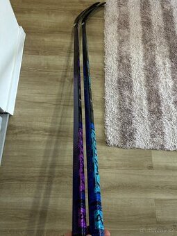 ✅ HOKEJKY BAUER TWITCH - BLUE & PURPLE - 77 FLEX - P28 ✅
