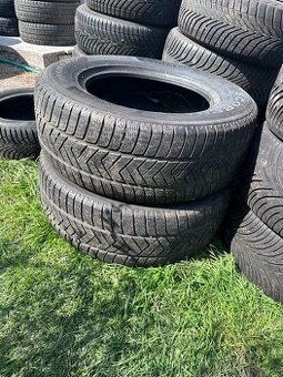 Zimní sada pneu 255/65 R17 - Pirelli