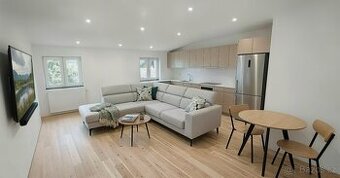 Podkrovní byt 2+kk, 66,9m² - před dokončením