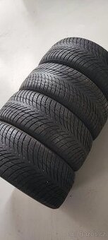235/45/18 Nokian WR Snowproof, 1322, 6.8mm-6.5mm