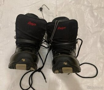 Snowboard set boty Reign vel. 8 EUR 40.5 snowboard DC