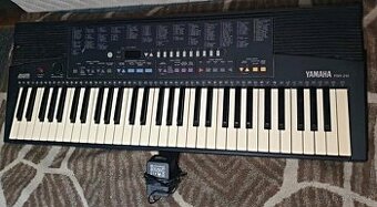 KEYBORD YAMAHA PSR-210,PLNE FUNKCNI,S ORIG.ZDROJEM