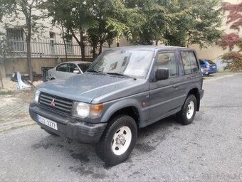 Mitsubishi Pajero 2.5 TD 73 kW, nová STK