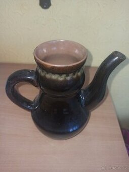 Starožitná konvička