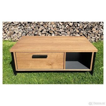 Konferenční stolek Morala – masivní dub, kov