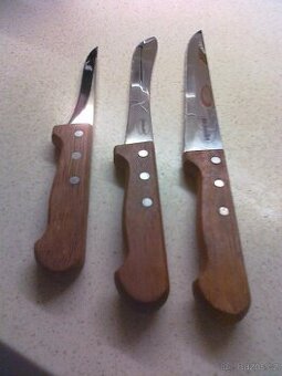 sada kuchyňských nožů