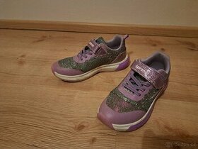 Dětské boty Sprandi se svítící podrážkou vel.34