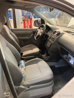 Caddy 1.9tdi  5.mistná